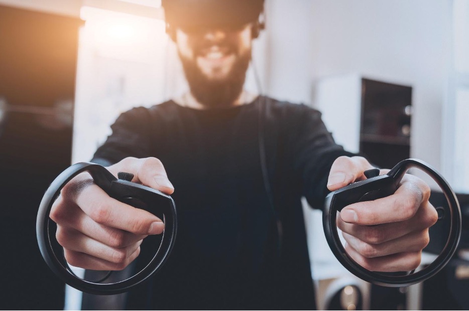 apples-v-technology-1